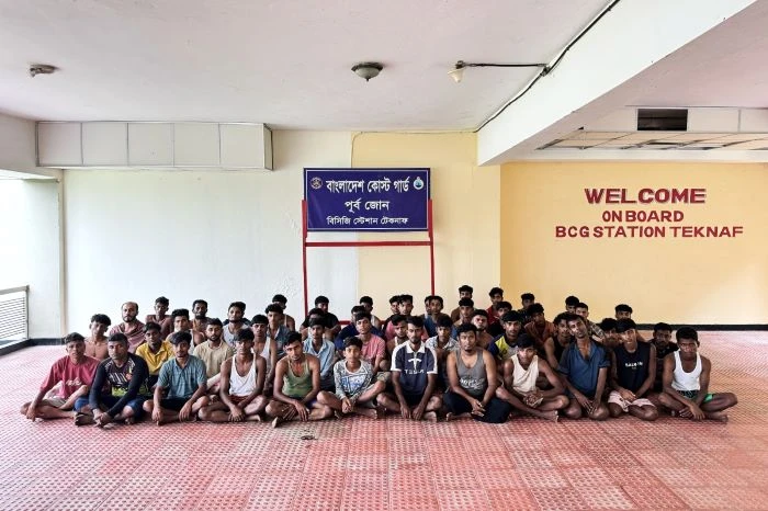 সাগর পথে মালয়েশিয়া পাচারকালে টেকনাফে ৫০ জন ভুক্তভোগী উদ্ধার এবং ৯ মানবপাচারকারী আটক